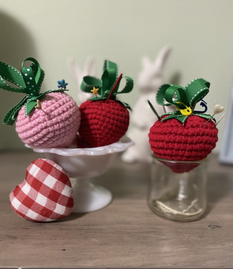 crocheted strawberry pincushion free crochet pattern