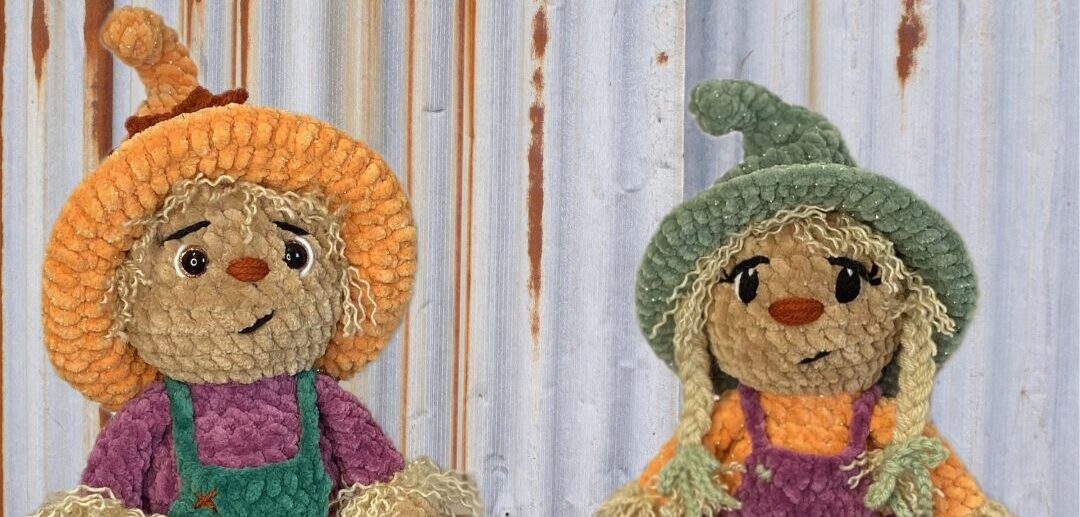 crocheted scarecrows pattern made with plush yarn